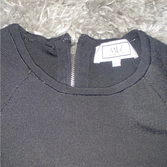 Black two piece set. Skirt and matching top - Picture 4 of 7